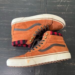 Vans Men's sk8-hi leather Sneakers -‎ Brown red flannel cabin w/ scotchgard
